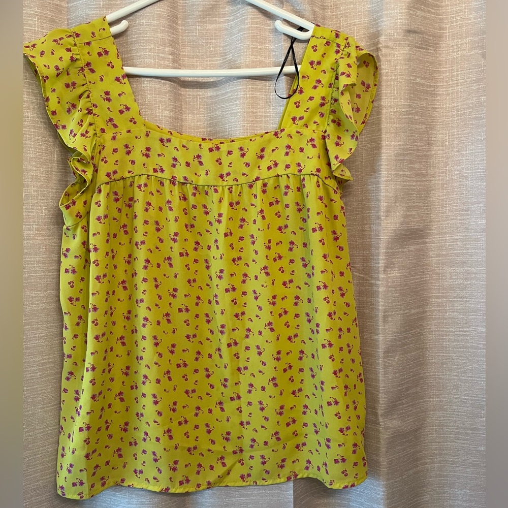Pleione sleeveless top